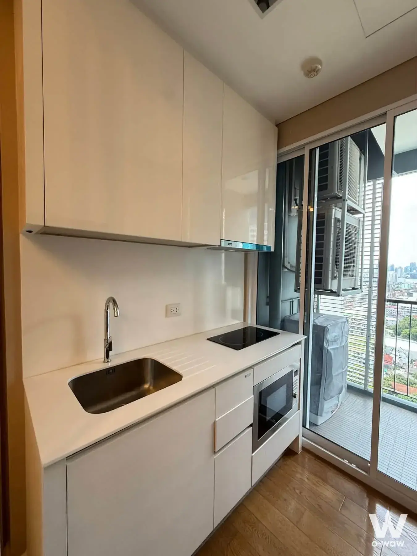 Condo with 1 bedroom for rent at The Saint Residences — photo 5 of 5