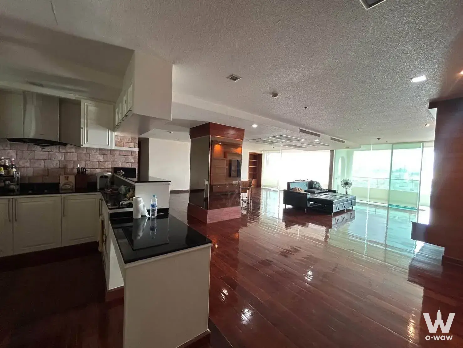 Charansanitwong 72, Bangkok, Thailand