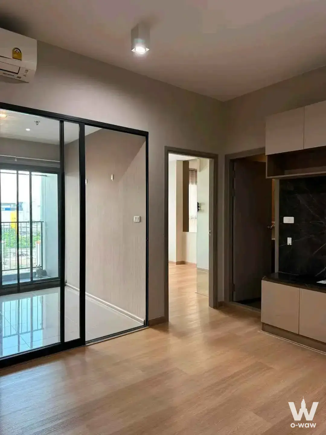 Condo with 1 bedroom for sale at IDEO Rama 9 - Asoke — photo 1 of 5