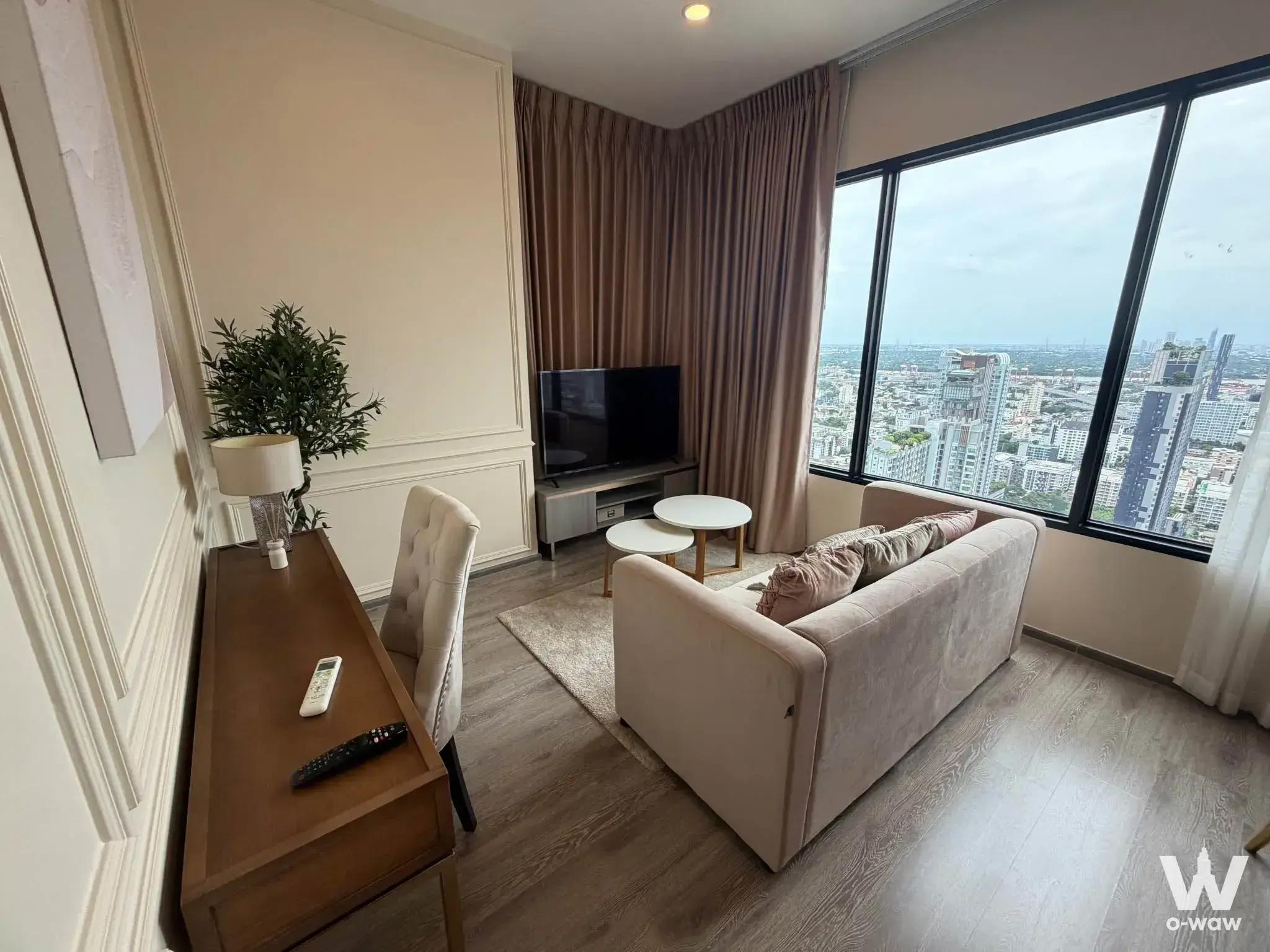 Commercial with 2 bedrooms for rent at KnightsBridge Prime Onnut — photo 2 of 4