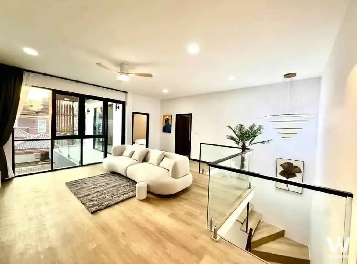 Condo with 3 bedrooms for rent at The Riviera Monaco เดอะ ริเวียร่า โมนาโค — photo 2 of 5