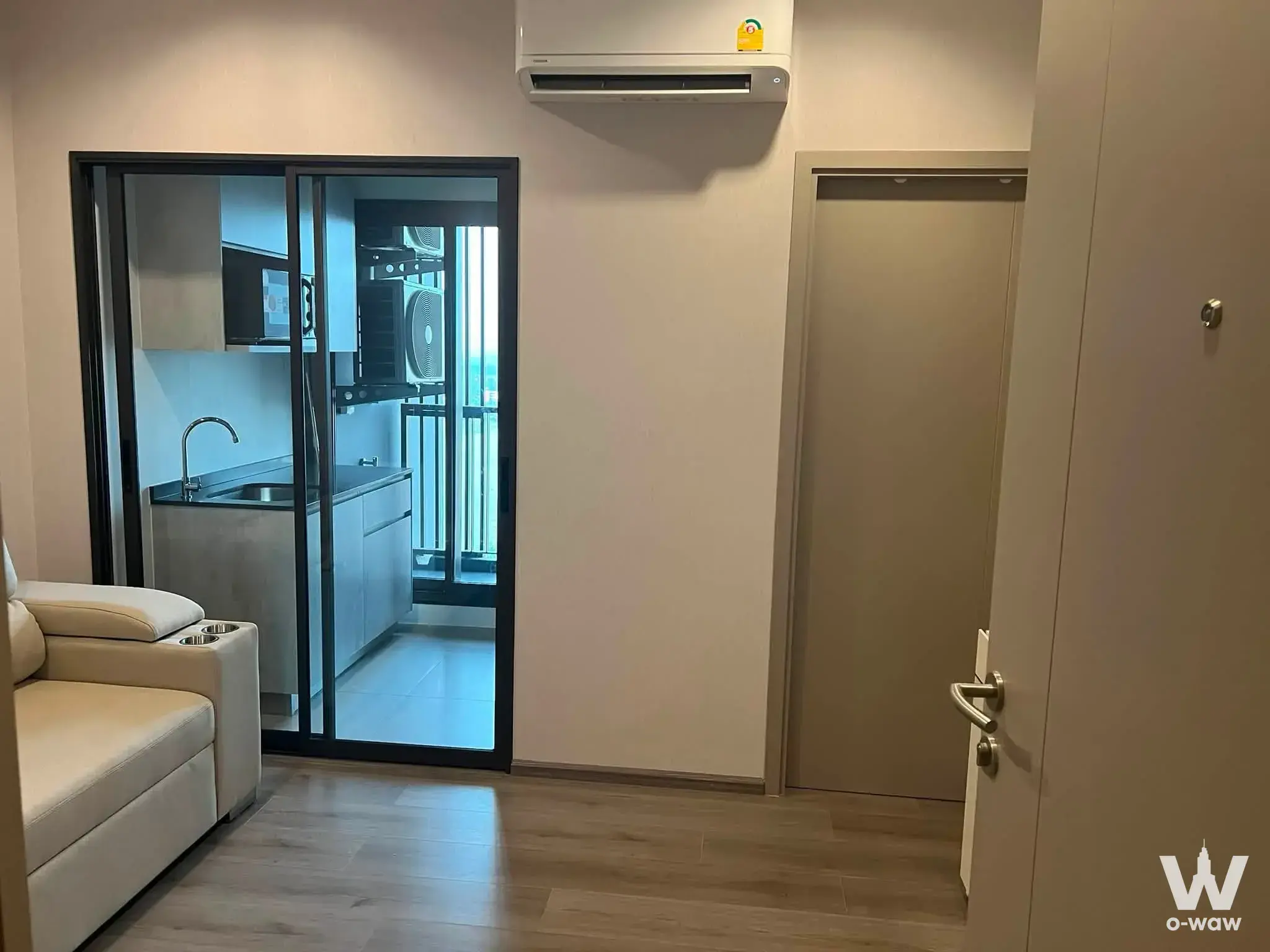Condo with 1 bedroom for rent at The Politan Aqua — photo 2 of 4