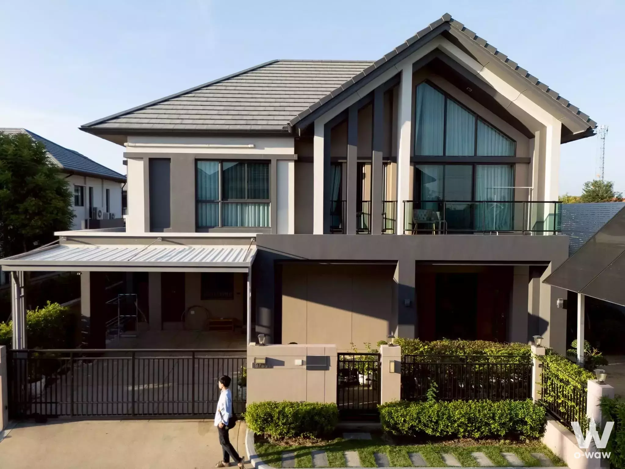 Bangkok Krida area, near Wellington College Bangkok, adjacent to Kanjanaphisek Ring Road, close to expressways, motorway, and Suvarnabhumi Airport