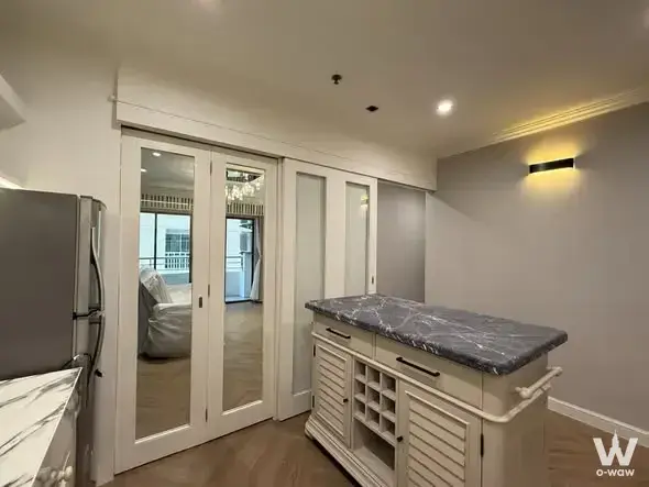 Condo with 3 bedrooms for rent at Topview Tower — photo 2 of 5