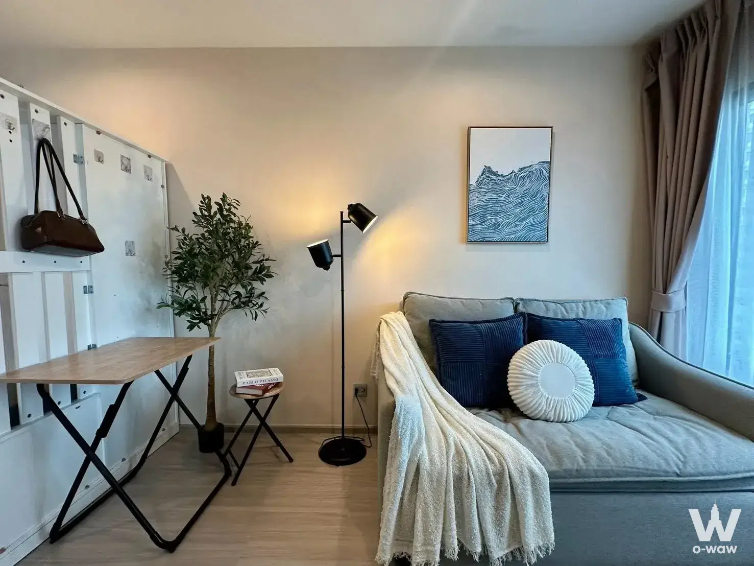Condo with 2 bedrooms for sale at Aspire Erawan Prime — photo 1 of 5