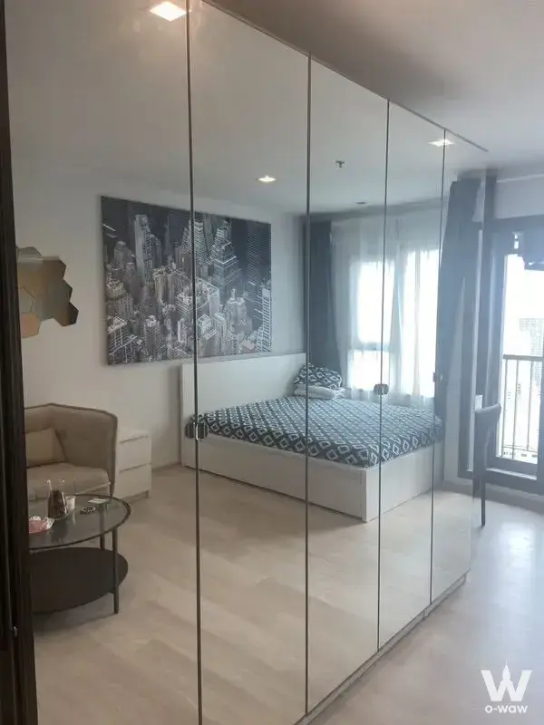 Condo with 1 bedroom for rent at Life One Wireless — photo 2 of 5
