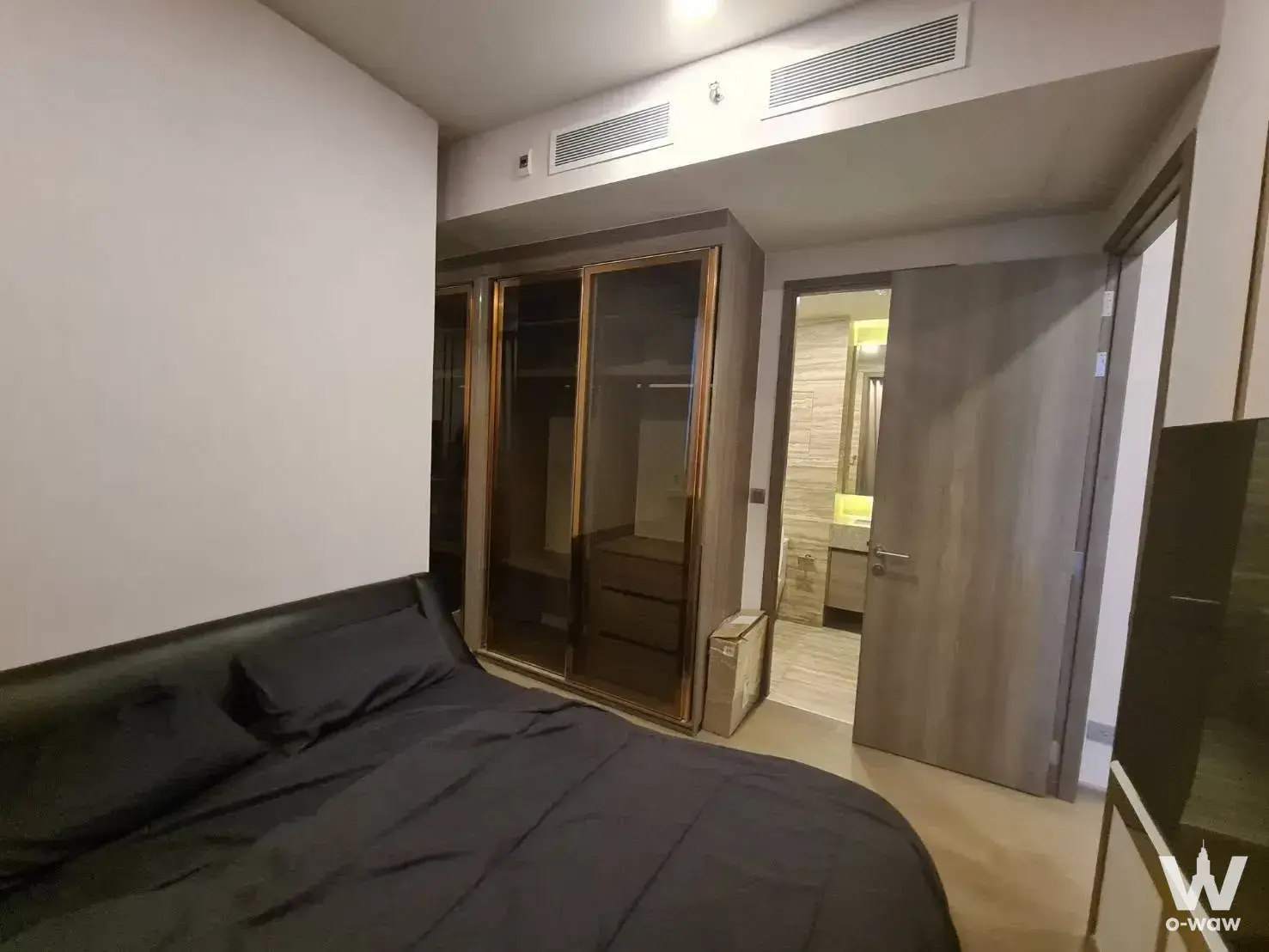 Condo with 1 bedroom for rent at Celes Asoke — photo 1 of 5