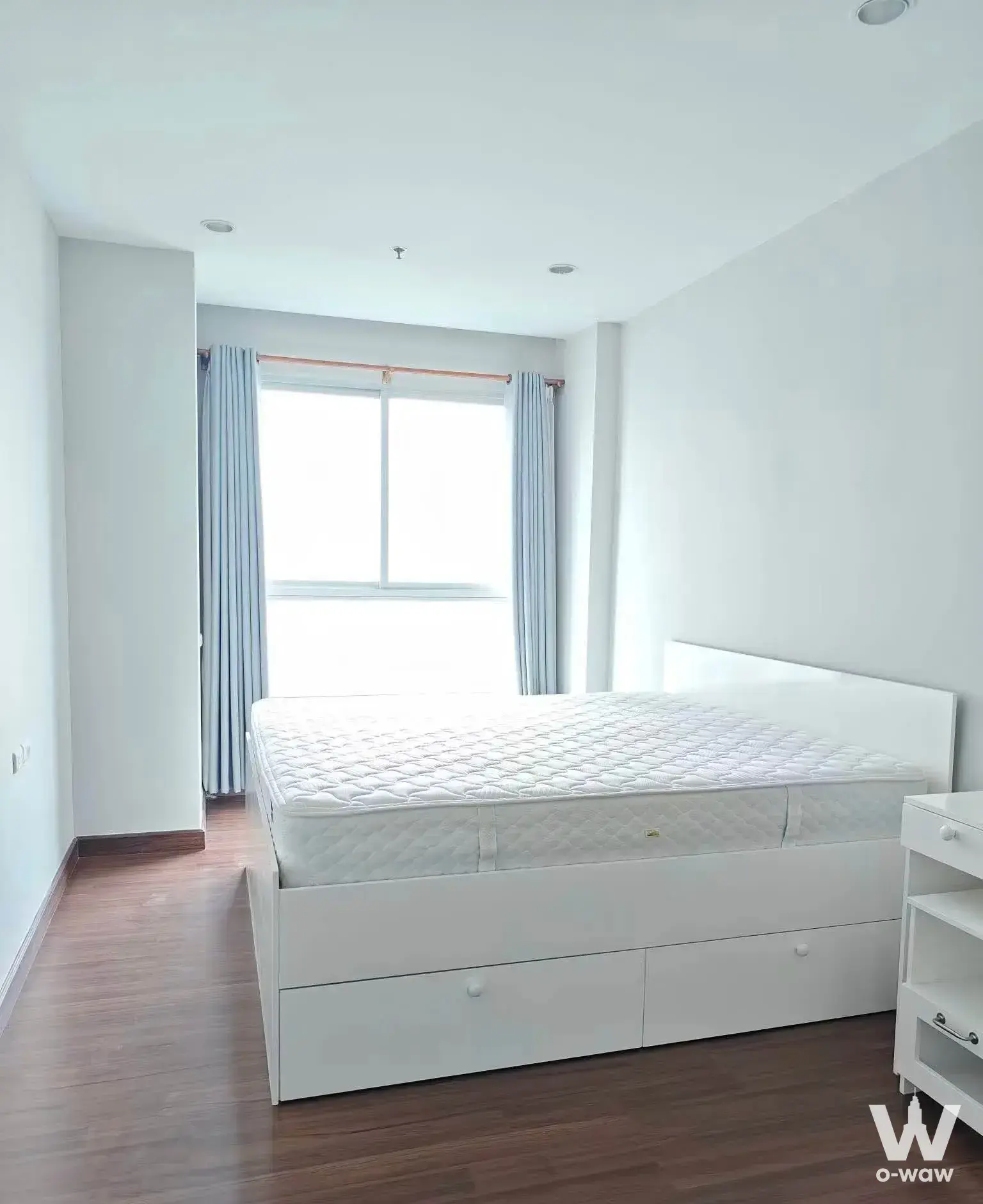 Condo with 1 bedroom for rent at Supalai Lite Sathorn-Charoenrat Condo — photo 2 of 4