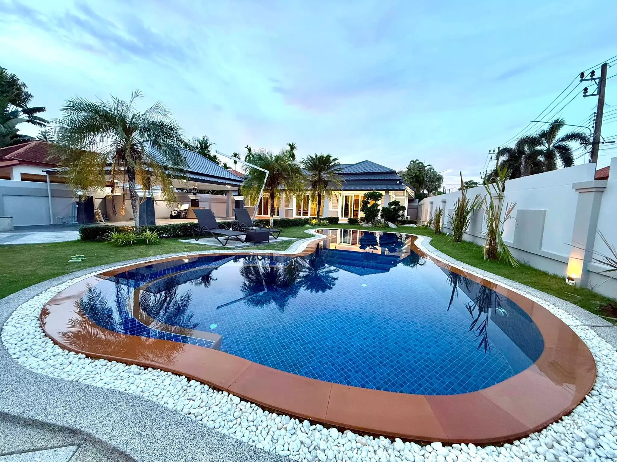 House with 4 bedrooms for rent at Manik, Cherngtalay, Thalang, Phuket — photo 1 of 4