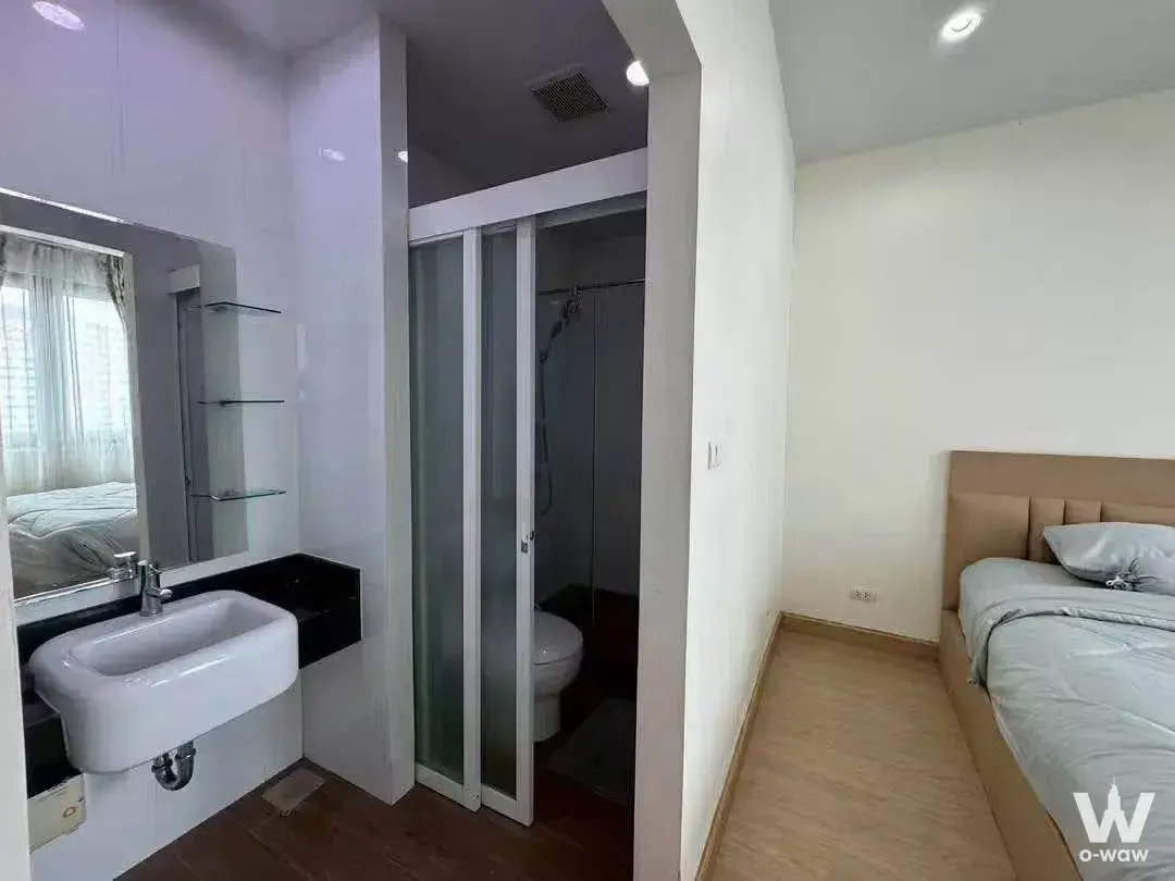 Condo with 1 bedroom for rent at Astro Condominium — photo 3 of 4