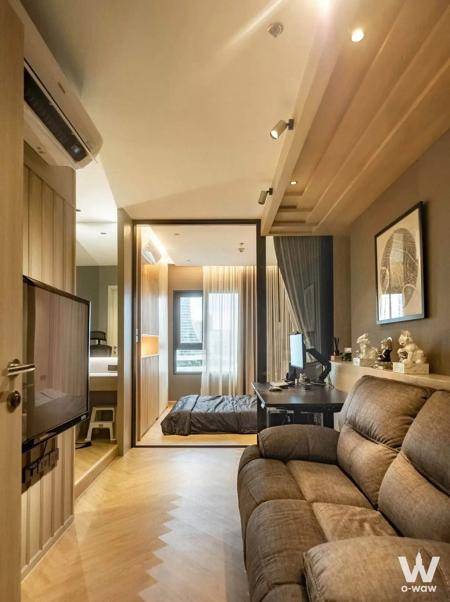 Condo with 1 bedroom for sale at Life One Wireless — photo 1 of 5