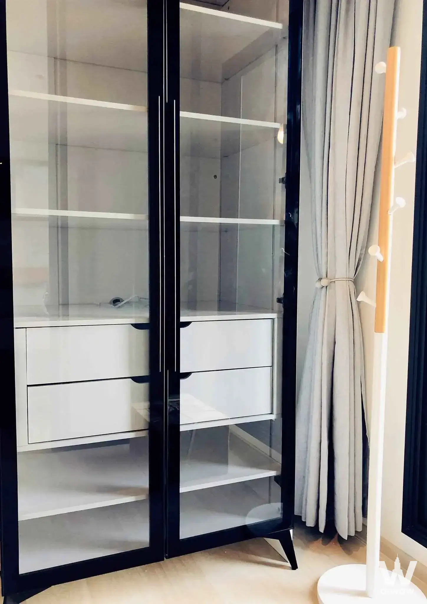 Condo with 1 bedroom for rent at Life One Wireless — photo 4 of 4