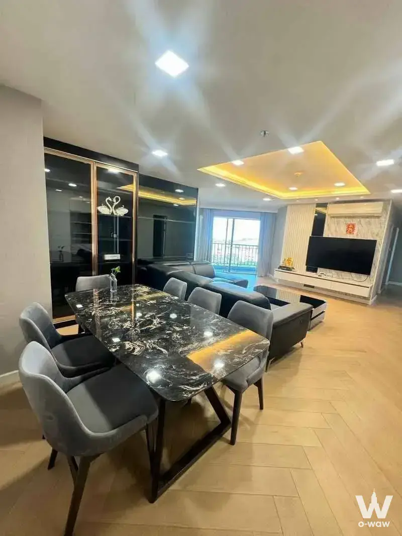 Condo with 3 bedrooms for rent at Belle Grand Rama 9 — photo 2 of 5