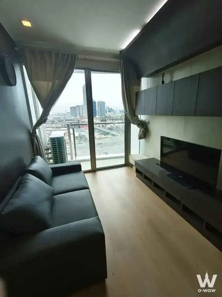 Condo with 2 bedrooms for rent at Sky Walk Residences — photo 3 of 5