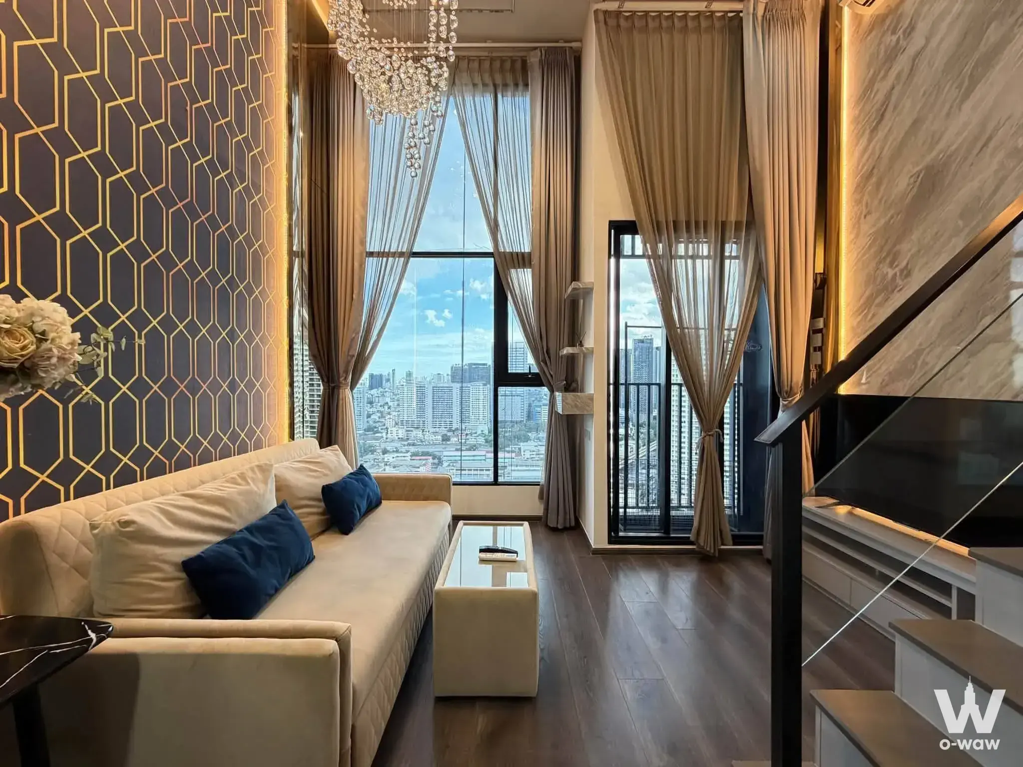 Condo with 1 bedroom for rent at KnightsBridge Space Ratchayothin — photo 1 of 5