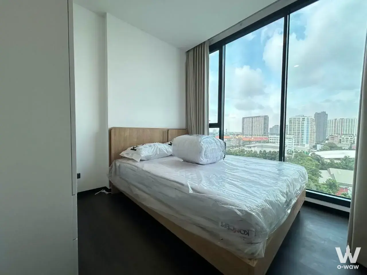 Condo with 1 bedroom for rent at Sapphire Condominium — photo 2 of 5