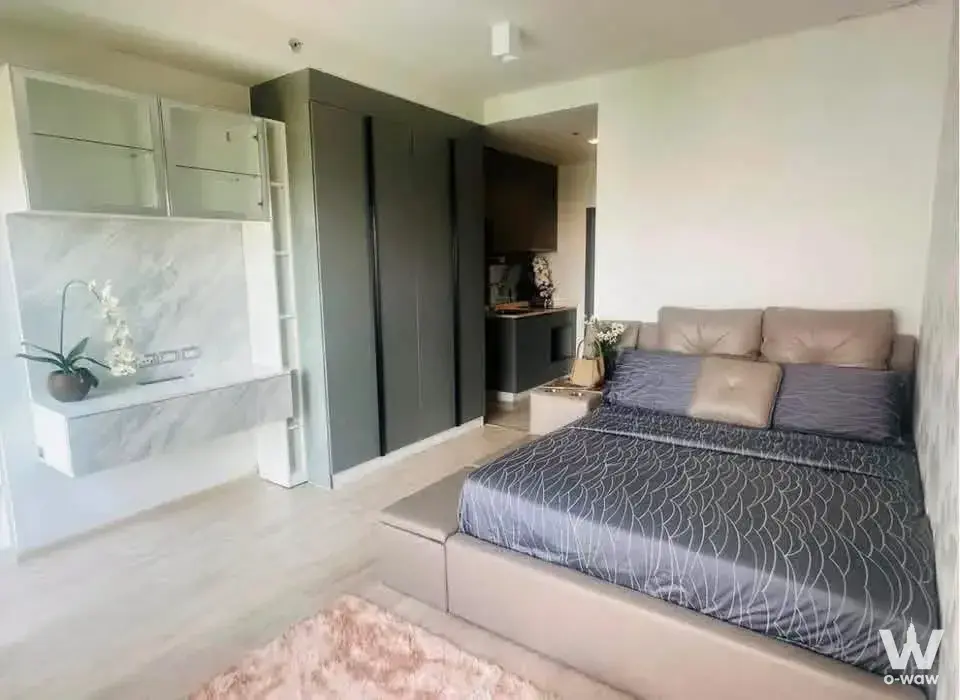 Condo with 1 bedroom for sale at Ideo New Rama 9 — photo 1 of 5