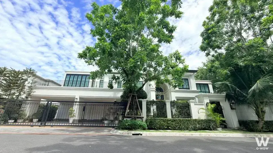 Pattanakarn, Bangkok