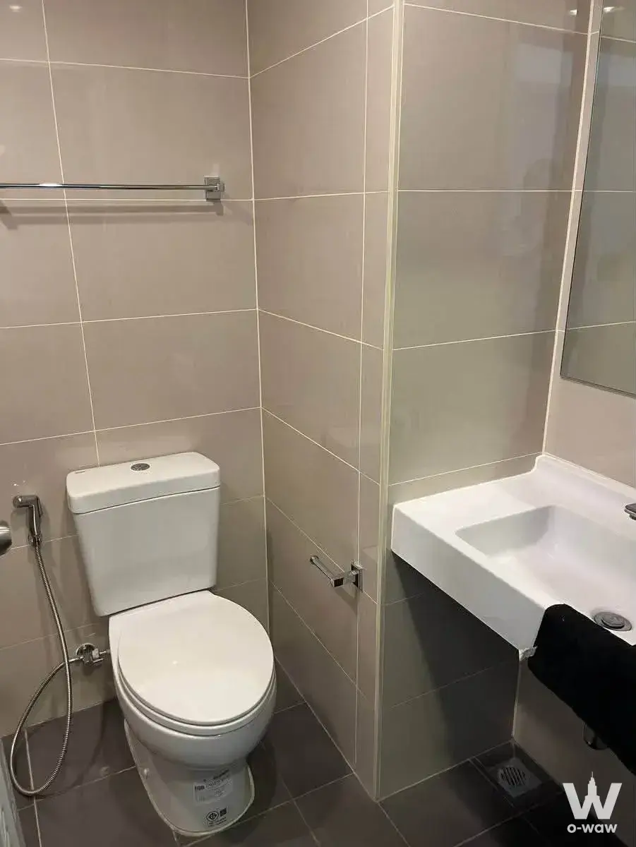 Condo with 1 bedroom for rent at A Space Condominium — photo 4 of 7