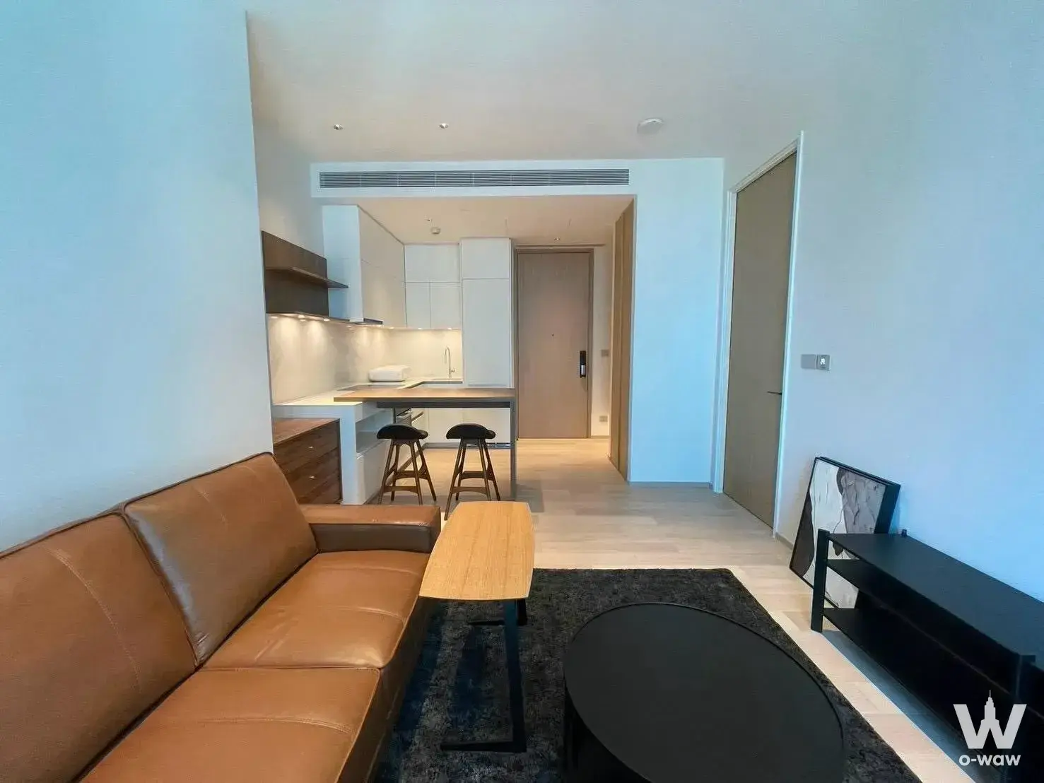 Condo with 1 bedroom for rent at EI8HTEEN SEVEN — photo 2 of 5