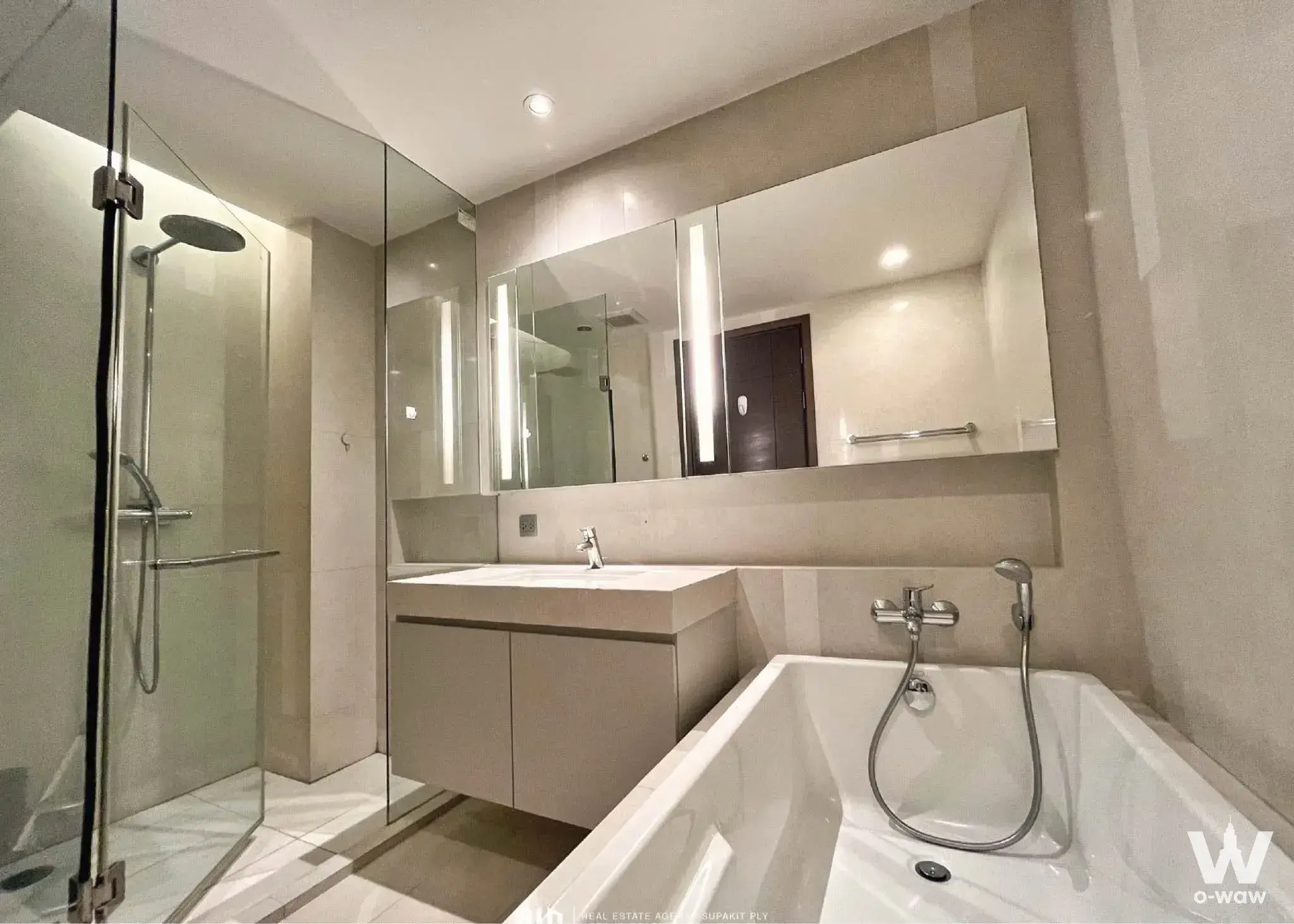Condo with 1 bedroom for rent at Quattro by Sansiri — photo 3 of 4