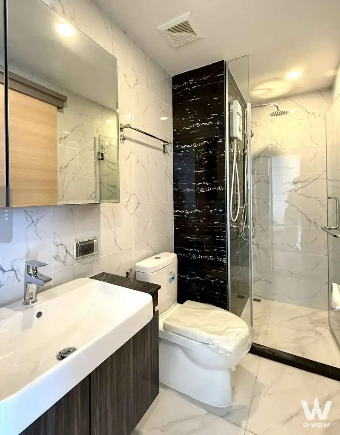 Condo with 1 bedroom for rent at Sapphire Condominium — photo 2 of 2