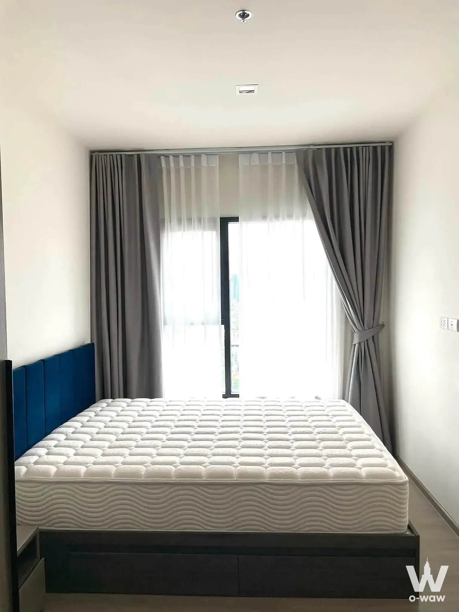 Commercial with 1 bedroom for rent at THE BASE Phetchaburi-Thonglor เดอะ เบส เพชรบุรี - ทองหล่อ — photo 4 of 5