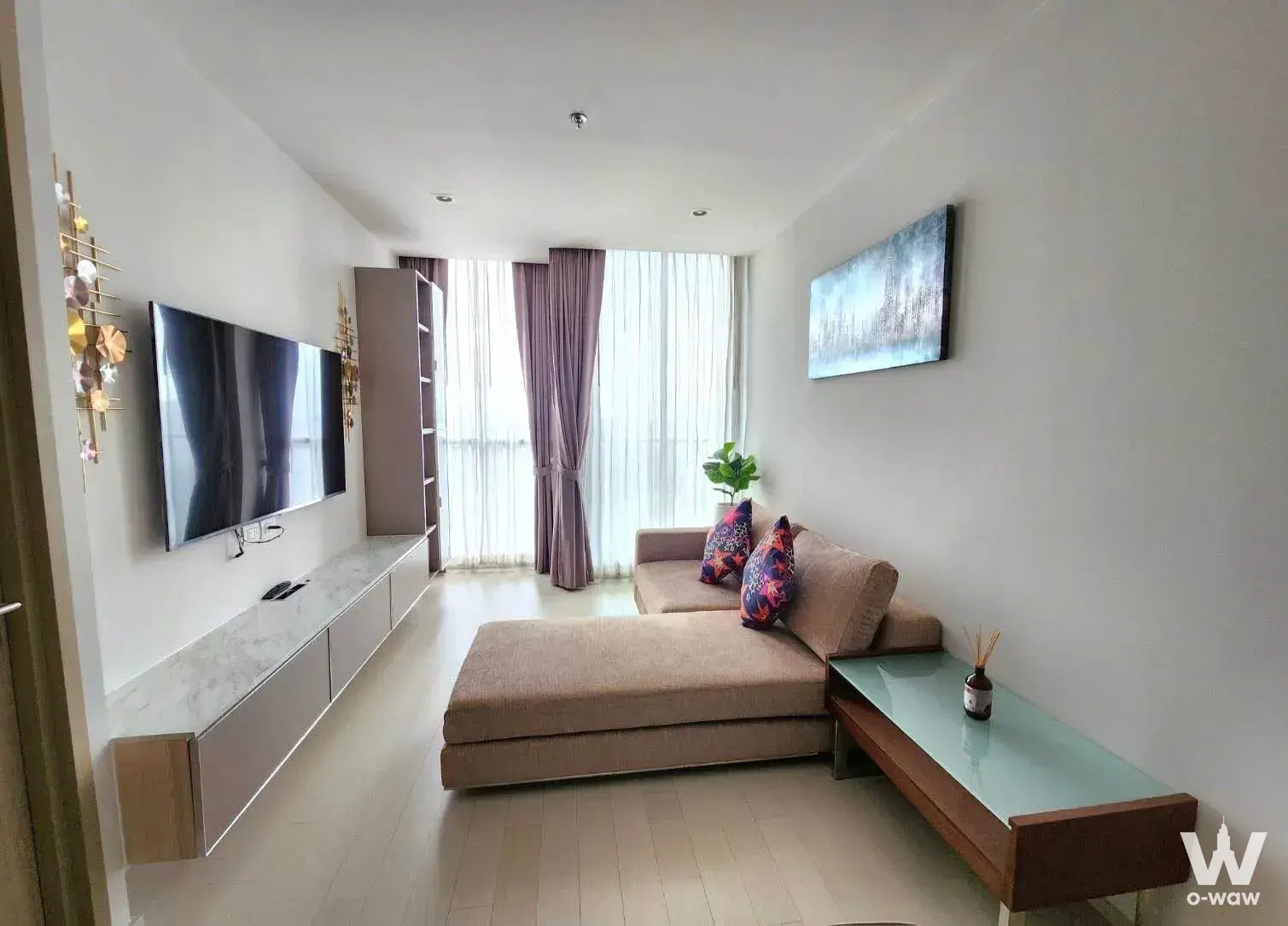 Condo with 2 bedrooms for rent at Noble Ploenchit — photo 3 of 5