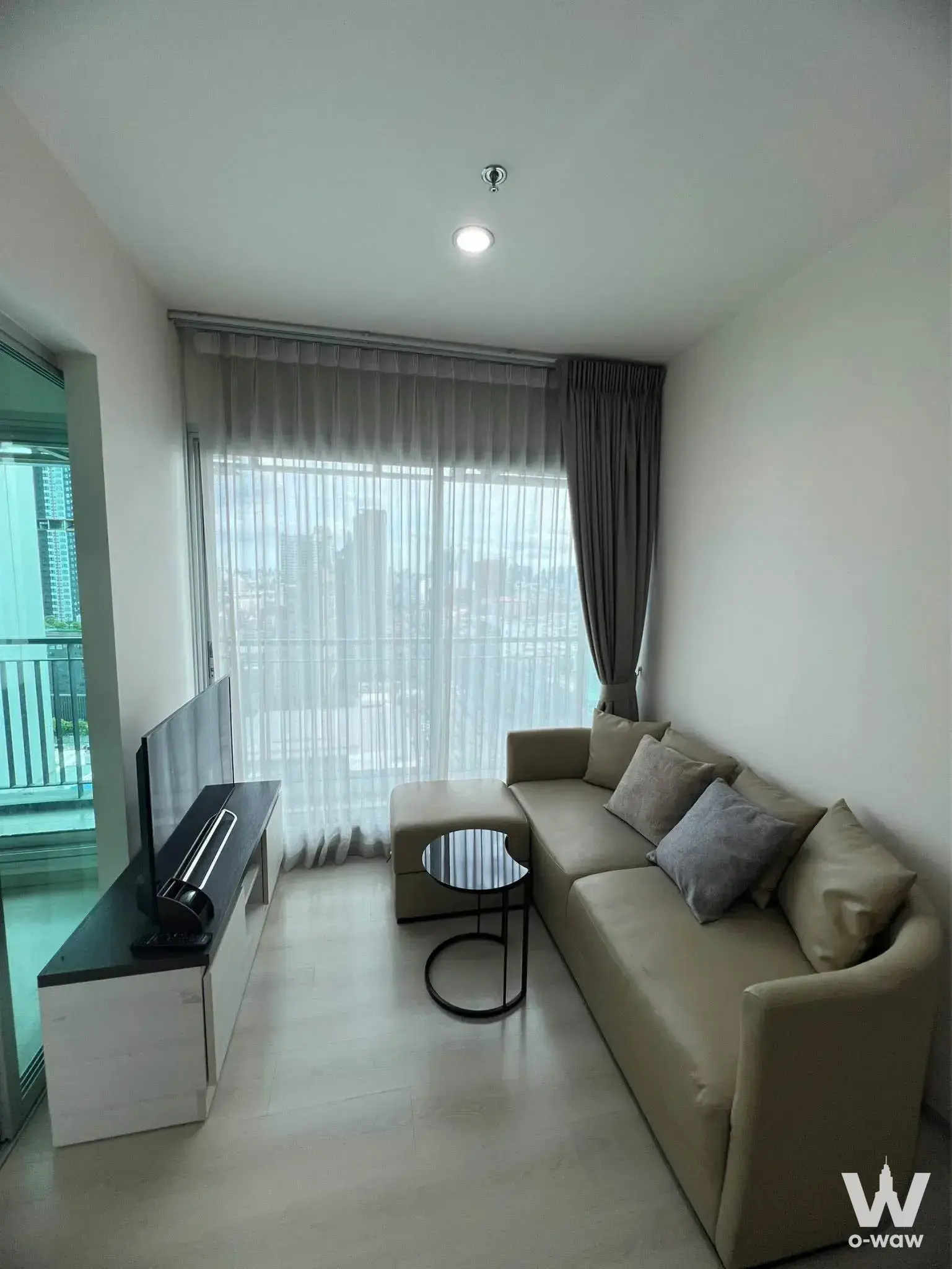 Condo with 2 bedrooms for rent at Life Ratchadapisek — photo 2 of 5