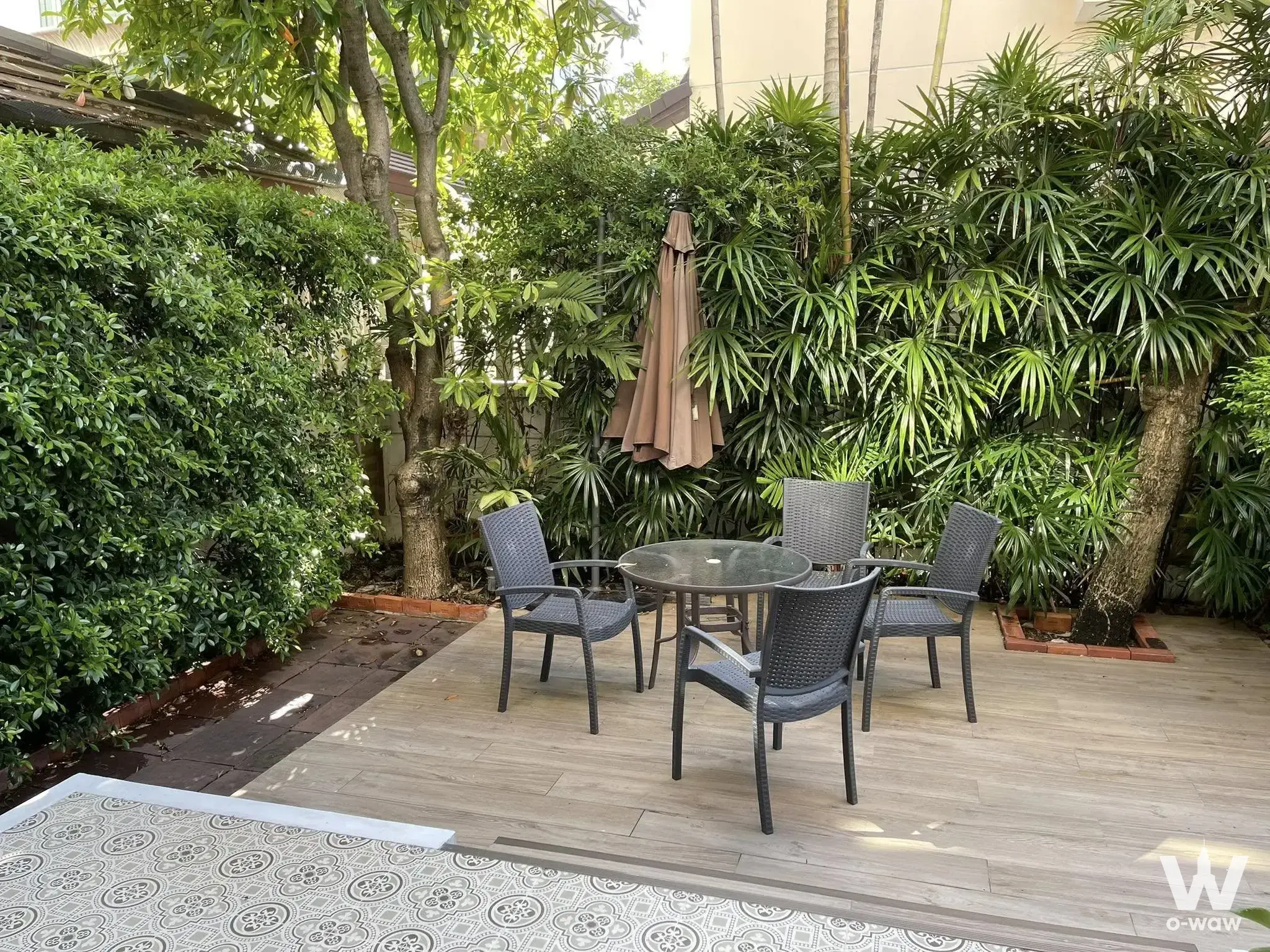 Townhouse with 4 bedrooms for sale at Soi Mu Ban Ban Klang Krung Office Park — photo 5 of 5