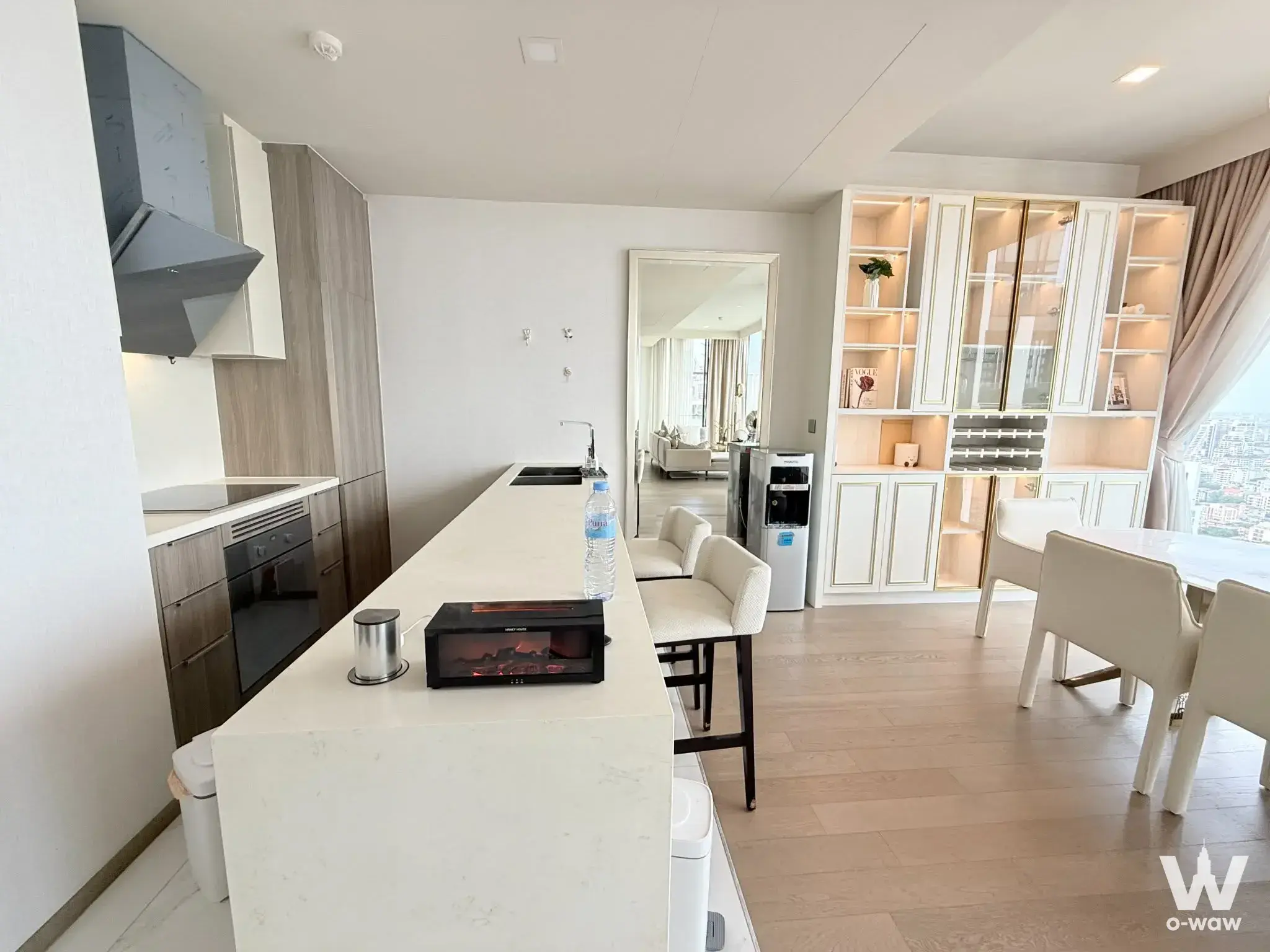 Condo with 3 bedrooms for rent at Celes Asoke — photo 5 of 5