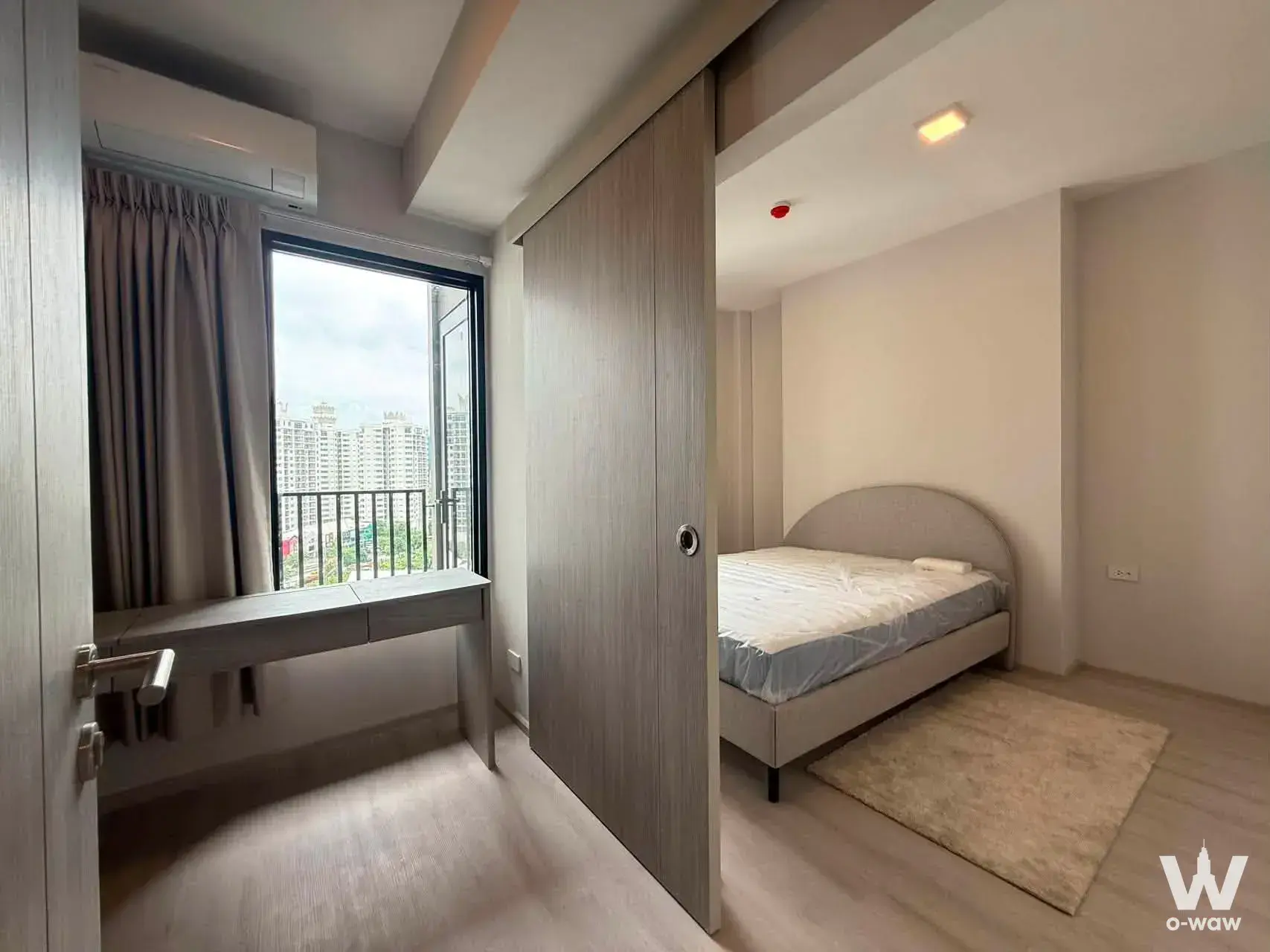 Condo with 4 bedrooms for rent at COBE Ratchada-Rama 9 — photo 4 of 5
