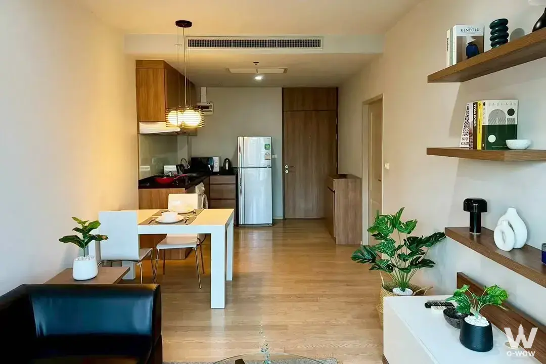 Condo with 1 bedroom for rent at Noble Refine — photo 3 of 5
