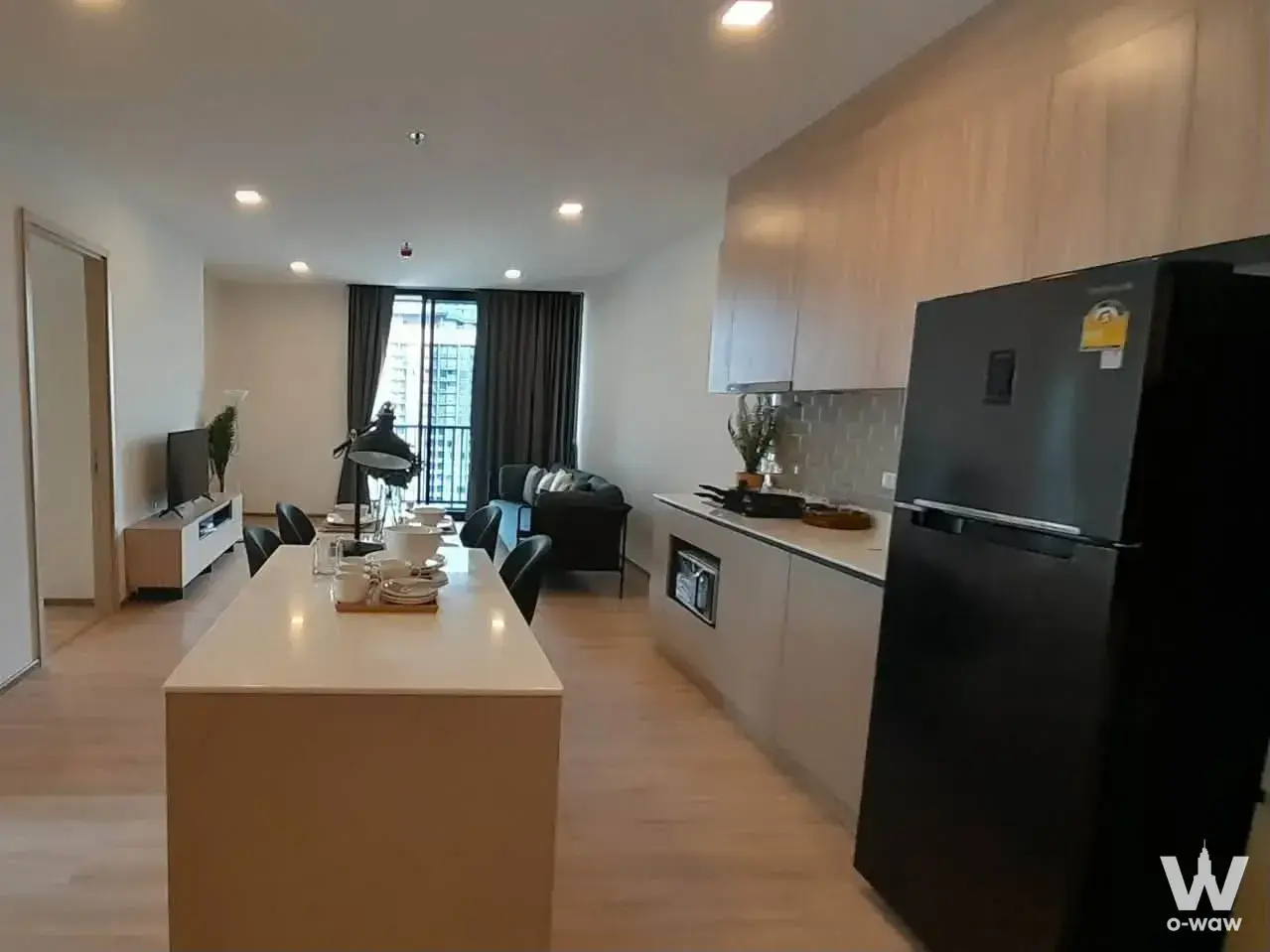 Condo with 2 bedrooms for rent at XT Phayathai — photo 3 of 5