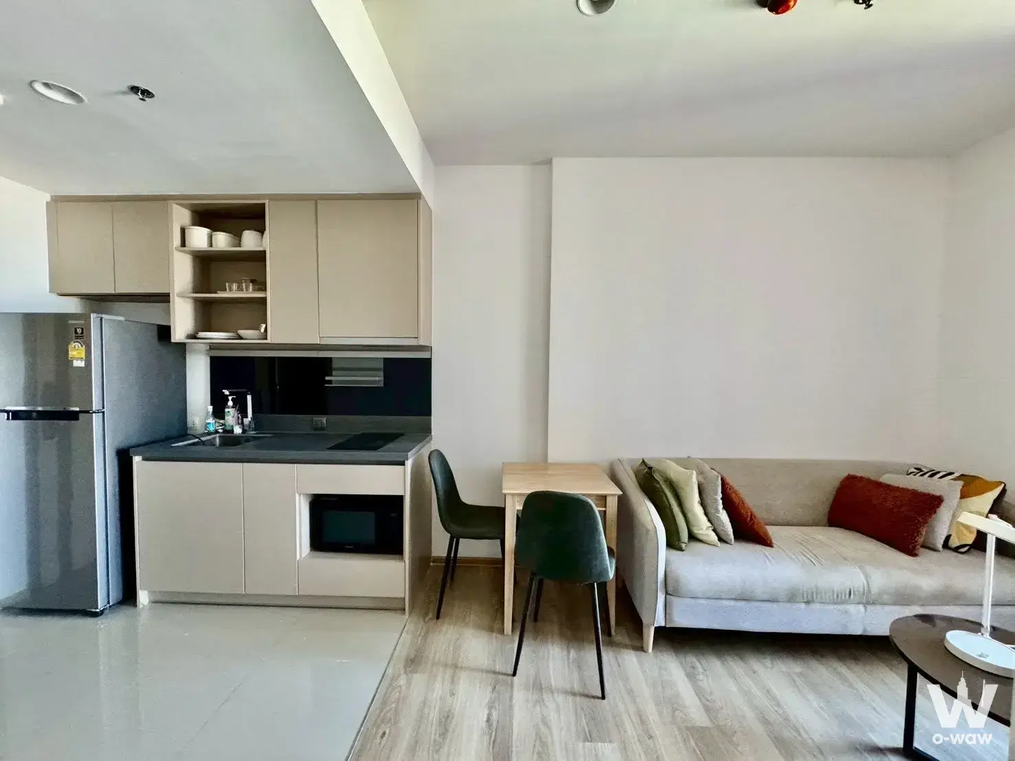 Condo with 1 bedroom for rent at Oka Haus — photo 1 of 5