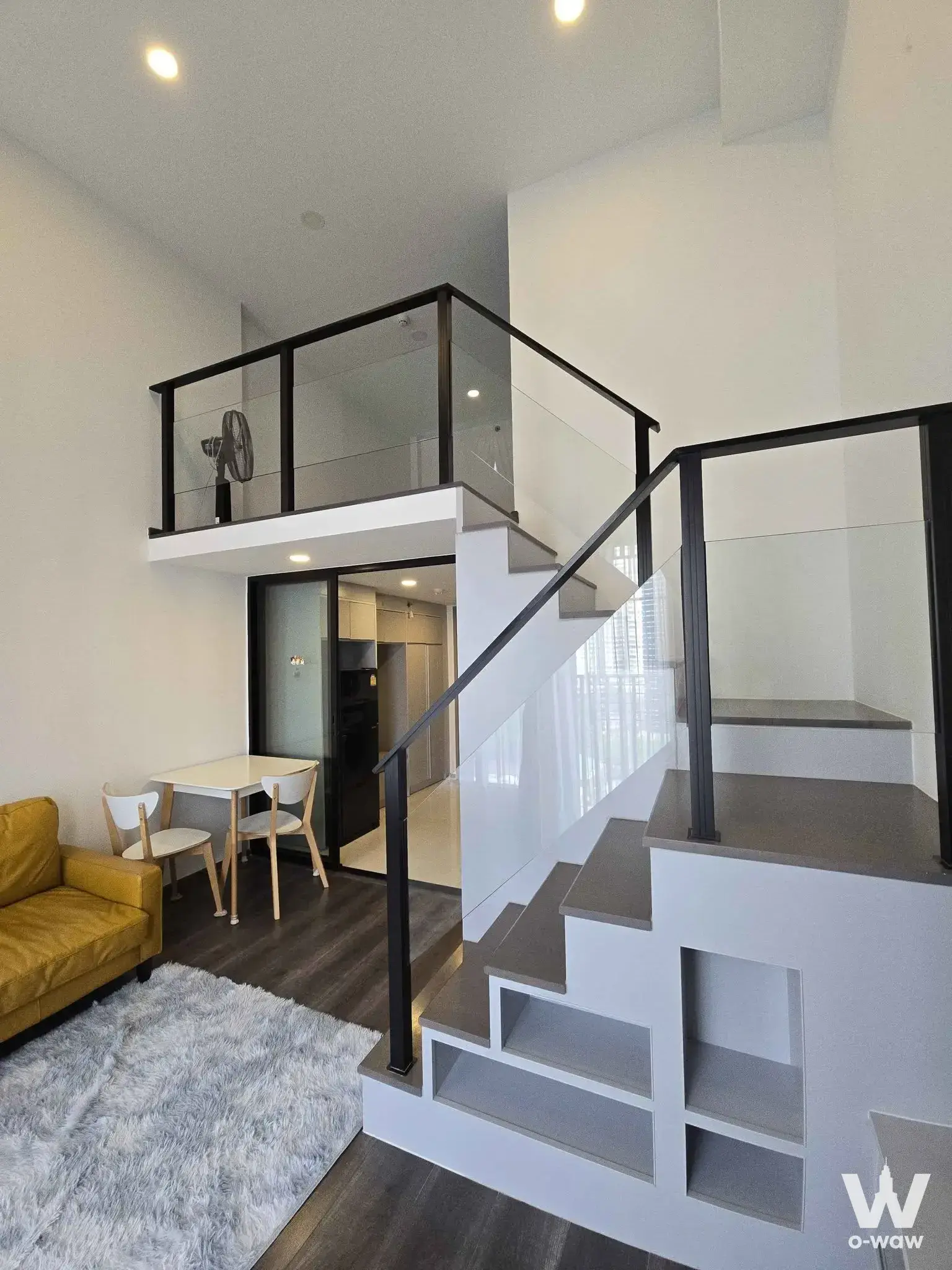 Condo with 1 bedroom for sale at KnightsBridge Space Ratchayothin — photo 2 of 5