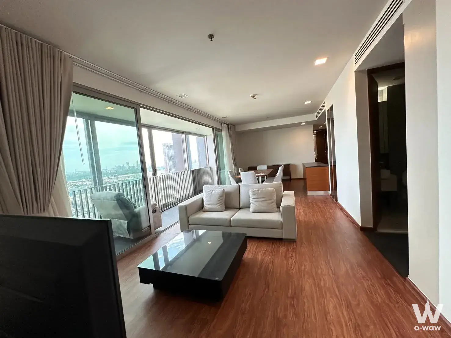 Condo with 3 bedrooms for rent at Ashton Morph 38 — photo 4 of 4