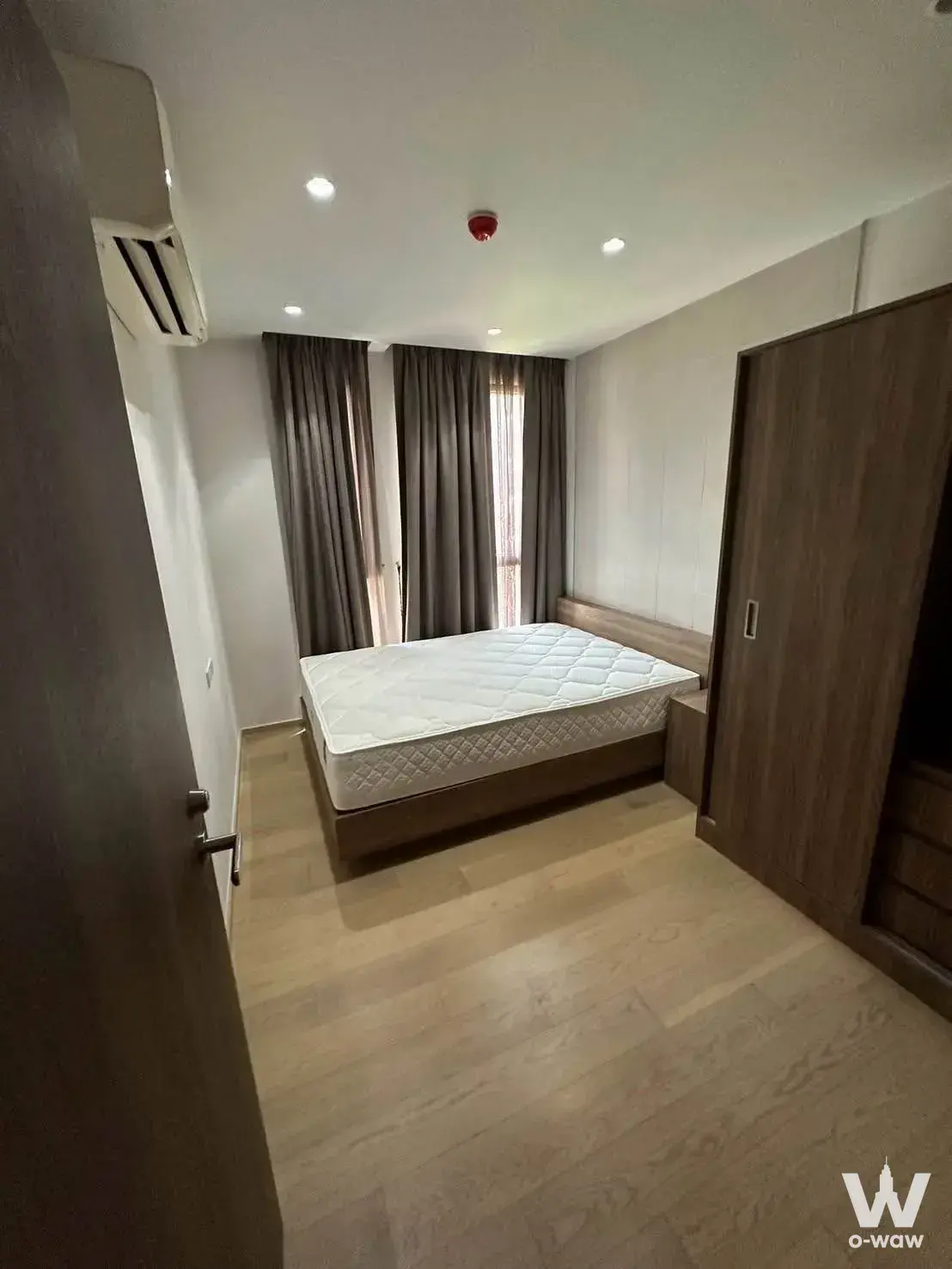Condo with 2 bedrooms for rent at Runesu Thonglor 5 — photo 2 of 4