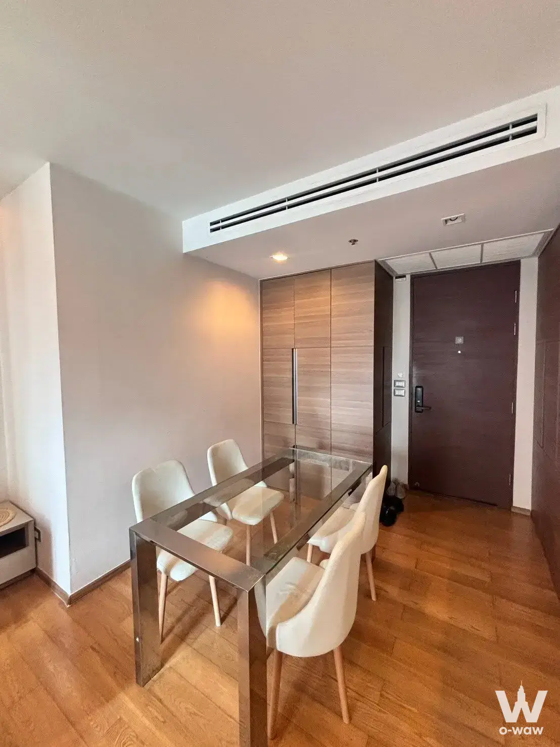 Condo with 2 bedrooms for rent at The Address Asoke — photo 4 of 5