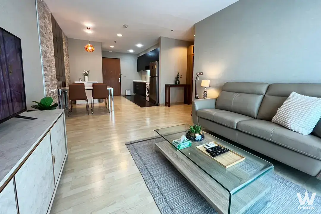 Townhouse with 2 bedrooms for rent at 59 Heritage — photo 2 of 5