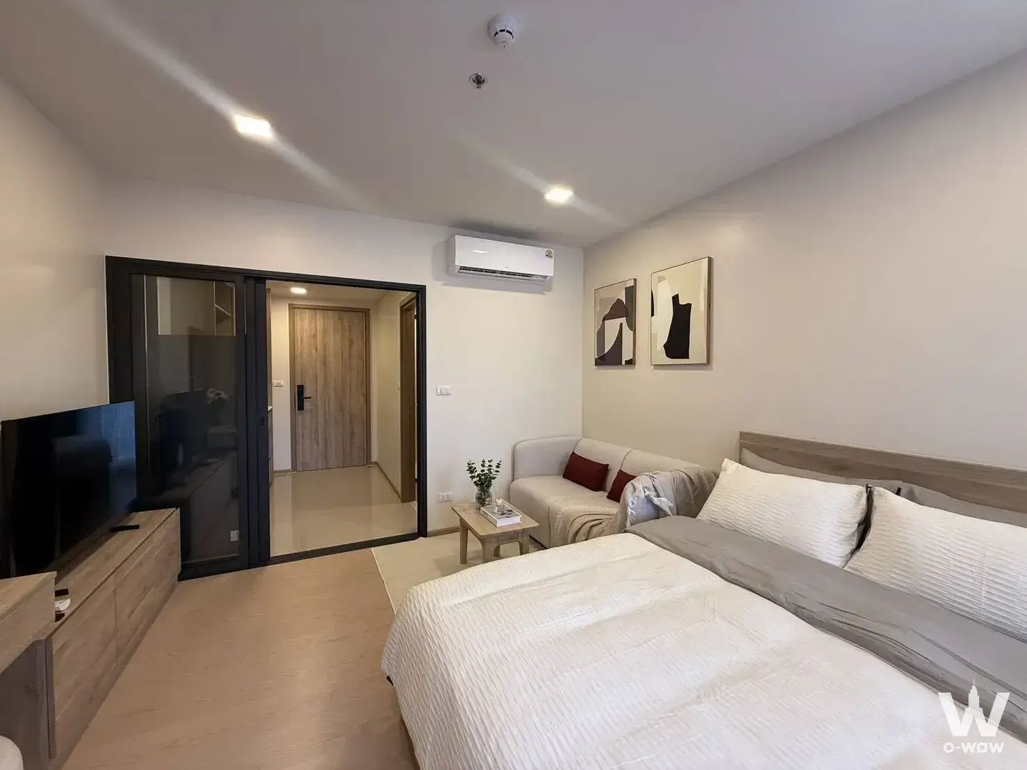 Condo with 1 bedroom for rent at The Base Urban Rama 9 — photo 2 of 3