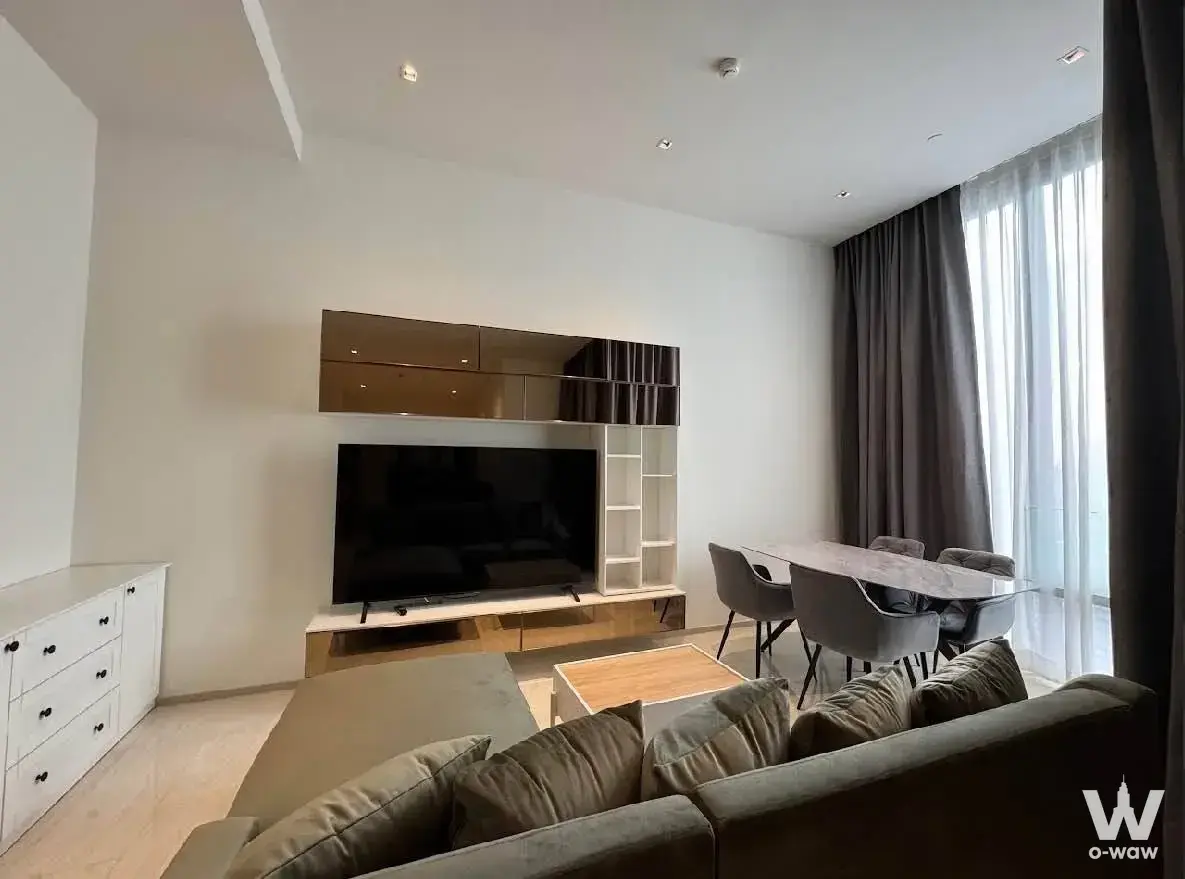 Condo with 2 bedrooms for rent at Ashton Silom — photo 2 of 5