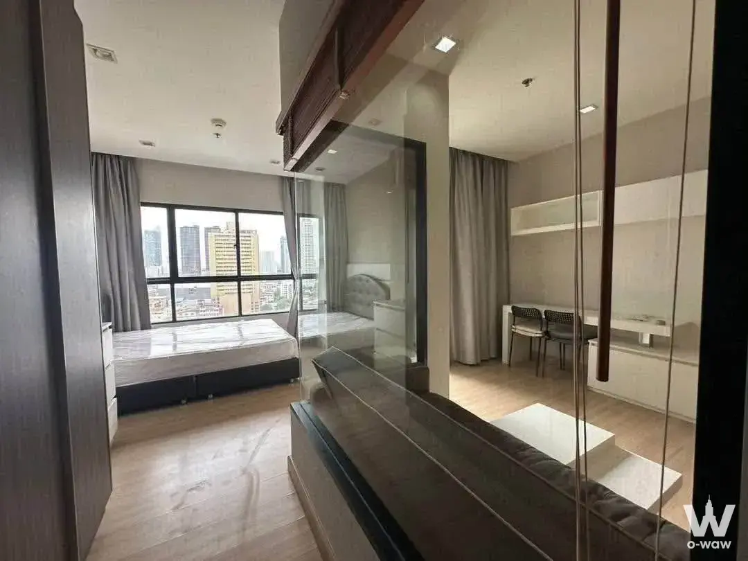 Condo with 1 bedroom for rent at Urbano Absolute Sathon-Taksin — photo 4 of 5