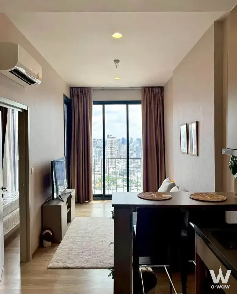 Condo with 1 bedroom for rent at Oka Haus — photo 1 of 5
