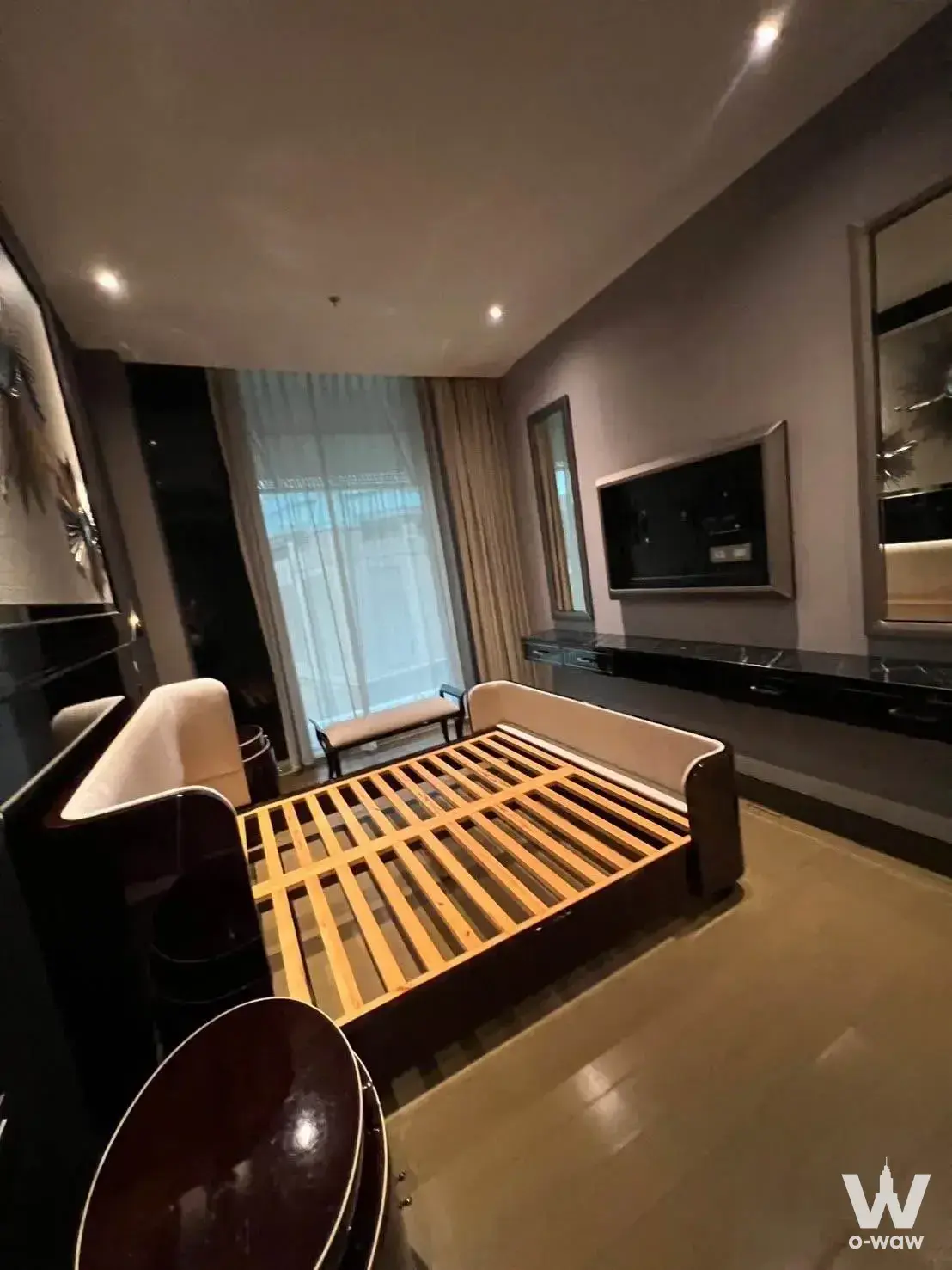 Condo with 2 bedrooms for rent at Magnolias Ratchadamri Boulevard — photo 4 of 5