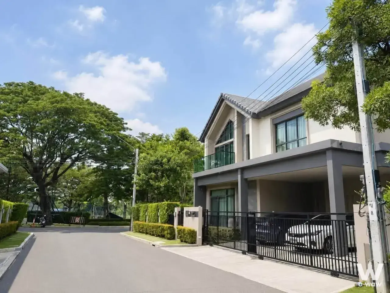 House with 4 bedrooms for sale at Sathorn-Pinklao area, Bangkok (near Central Westville) — photo 1 of 6