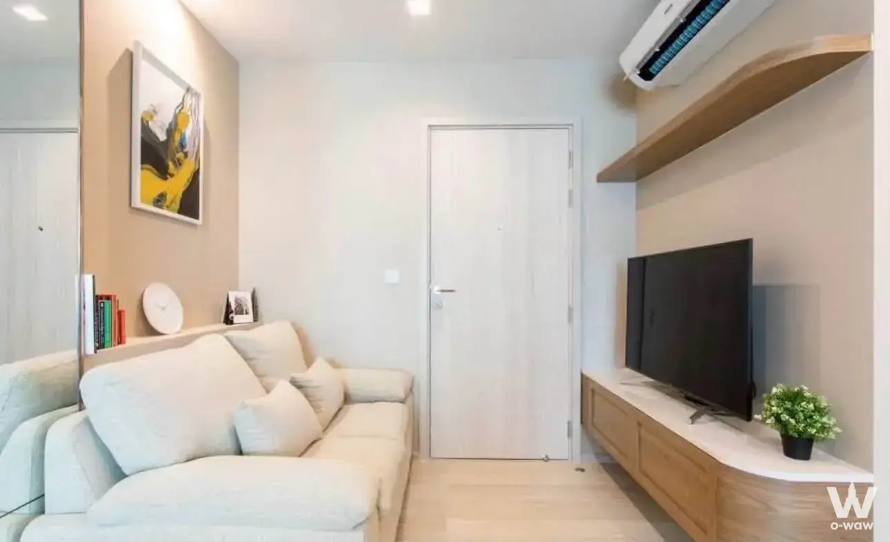 Condo with 1 bedroom for rent at Life One Wireless — photo 2 of 5