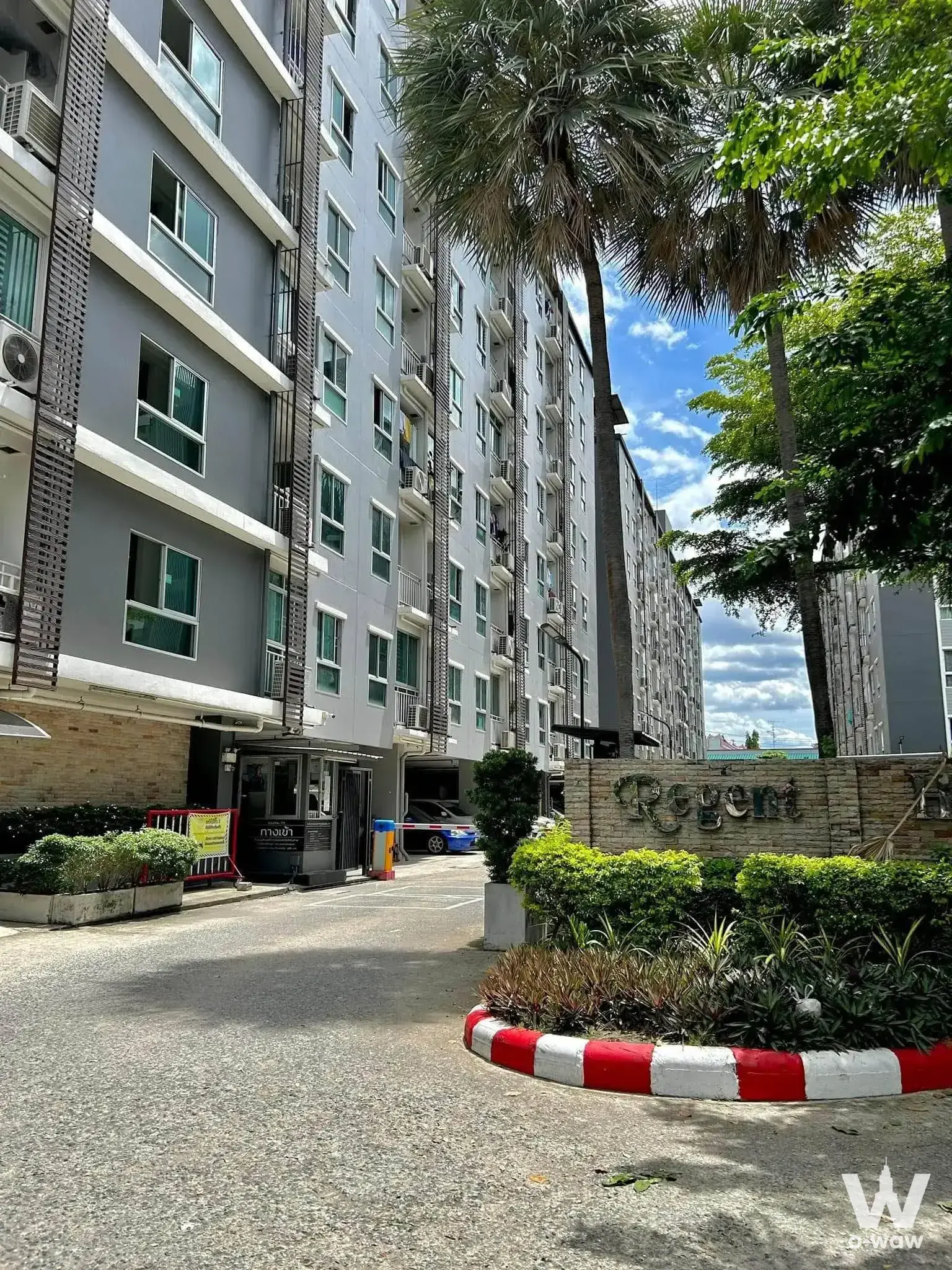 Condo with 1 bedroom for rent at Regent Home 18 — photo 1 of 5