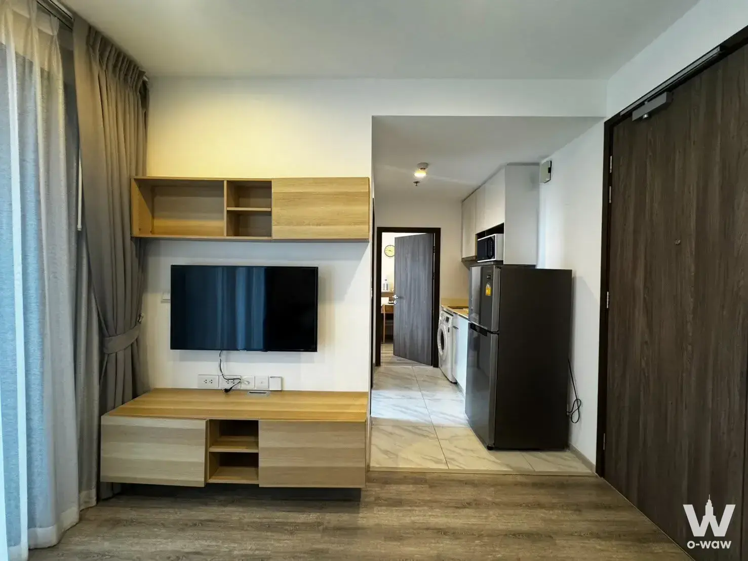 Condo with 1 bedroom for rent at Ideo Mobi Asoke — photo 2 of 5