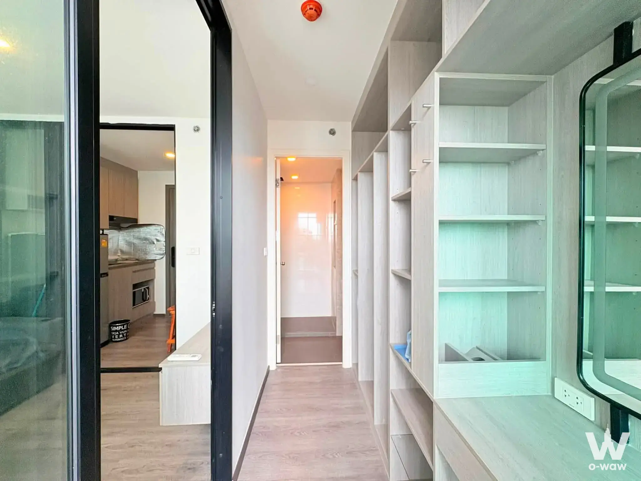 Condo with 1 bedroom for rent at The Origin E22 Station — photo 4 of 5